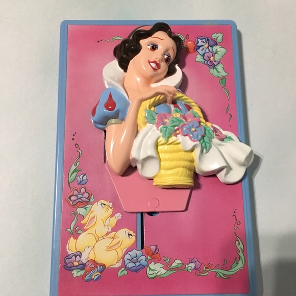 DISNEY’S SNOW WHITE’S Switchplate-Nite Lights 90s - Picture 8 of 16